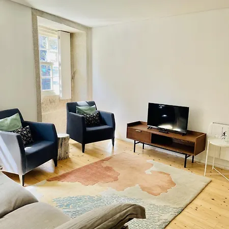 Stylish Escape With Essential Comforts * Porto